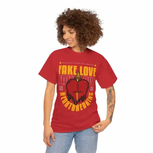 Camisetas estampadas corazones rotos